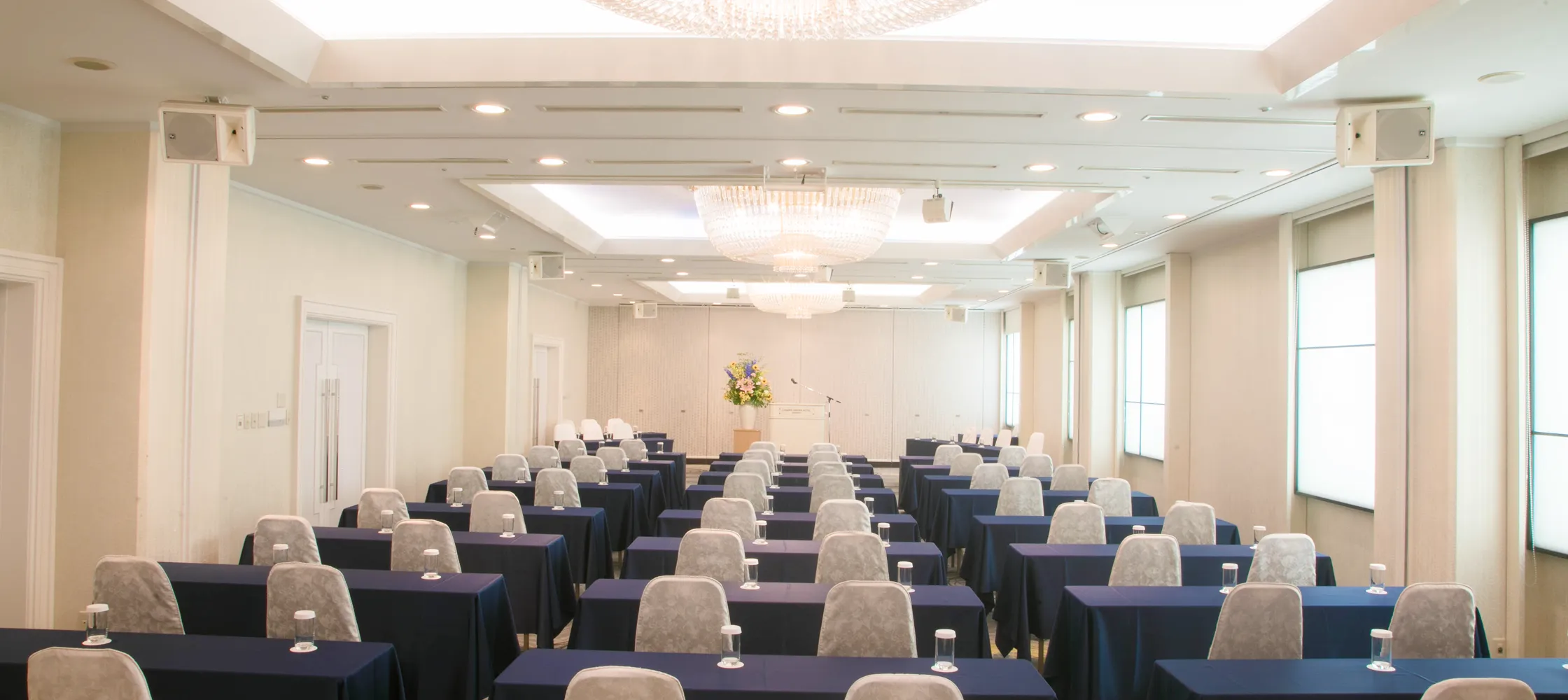 中宴会場【明海】