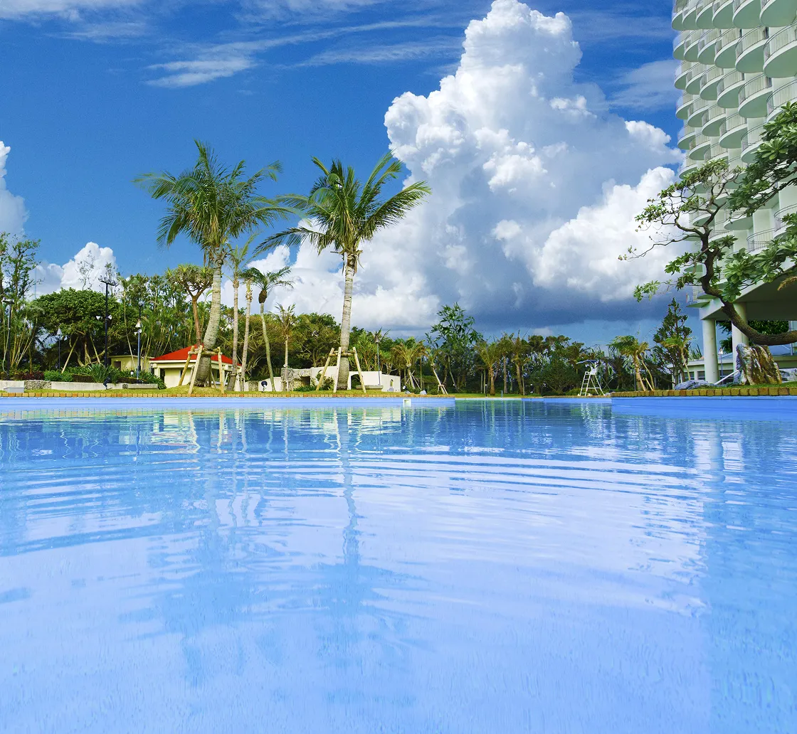 屋内・屋外プール