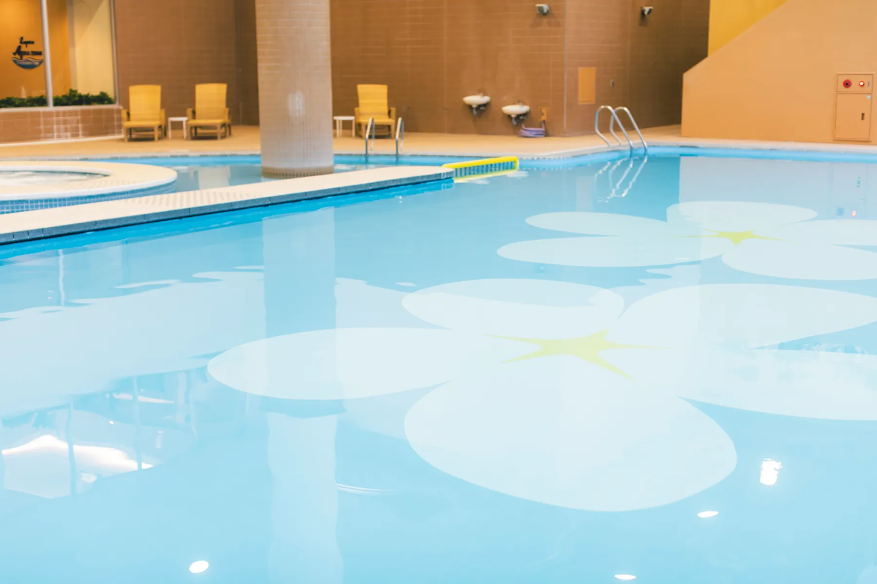 インドアプール